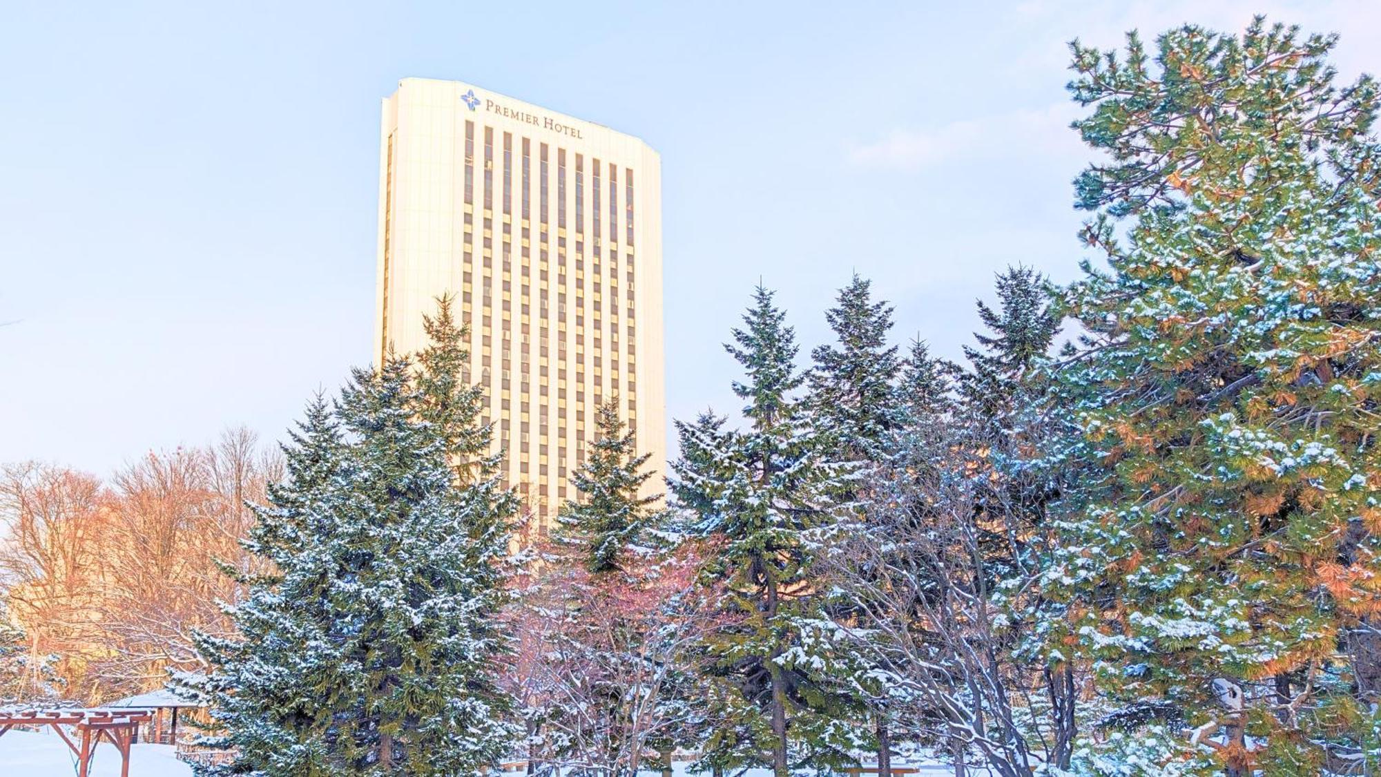 Premier Hotel Nakajima Park Sapporo Extérieur photo The hotel in 2012